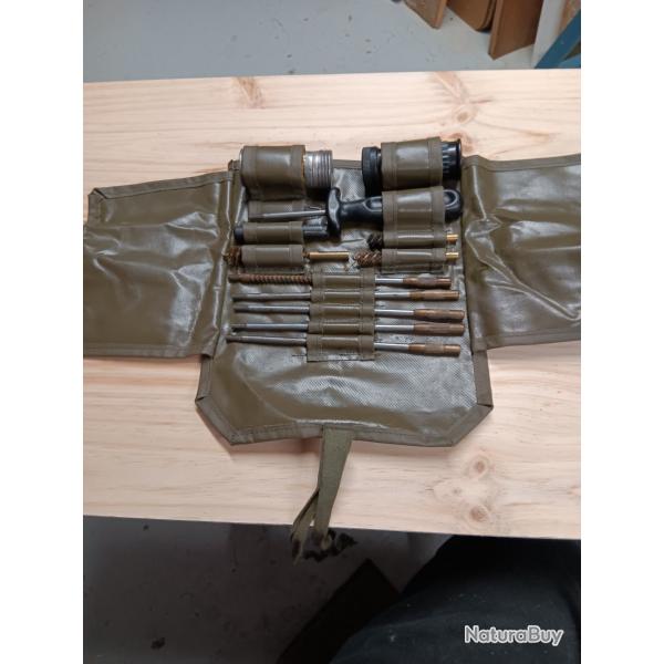 ncessaire de nettoyage armes rglementaire arme suisse