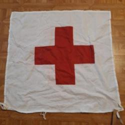 DRAPEAU EN TISSU "CROIX-ROUGE"