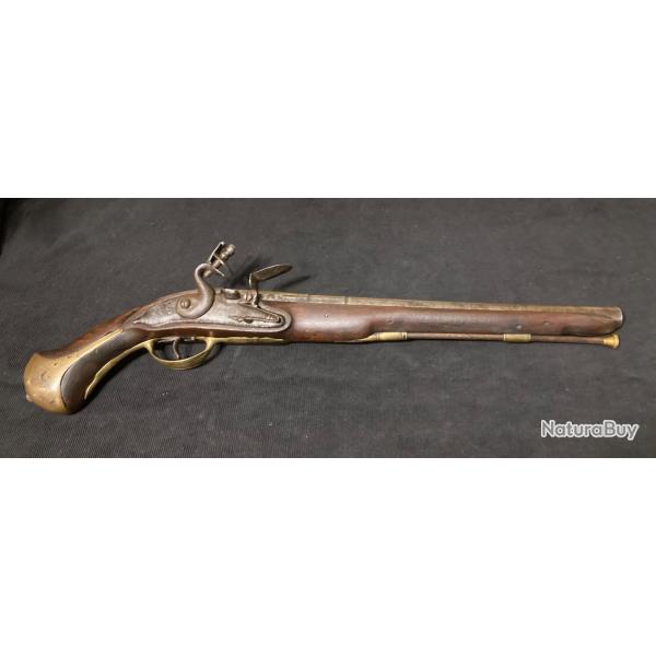 Pistolet Préréglementaire de Cavalerie avec crochet de ceinture vers 1720/1730.