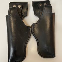 Lot de deux holsters cuir G2 de gendarmerie ( 1 droitier , 1 gaucher)