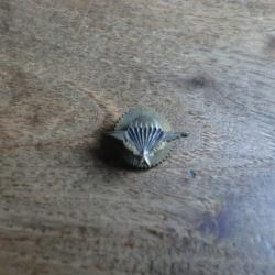 insigne attache col brevet parachutiste drago paris