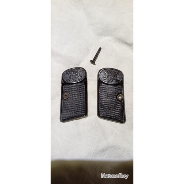 Paire de plaquette browning 1906 (669)
