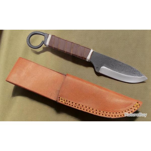 Couteau Lame Fixe de Viking Lame Carbone 1055 Demi Brut de Forge Manche Lanire Cuir Etui Cuir