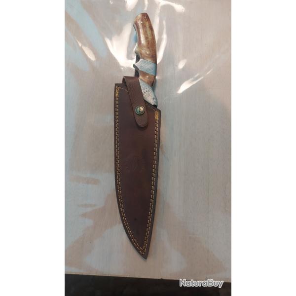 Coutau de chasse full tang