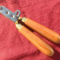 Moule à balles en laiton de marque Pedersoli en calibre 44.