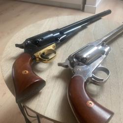 Lot de 2 revolvers pietta calibre 44 PN 1 Buffalo (12 pouces) et 1 texas laiton nickelé