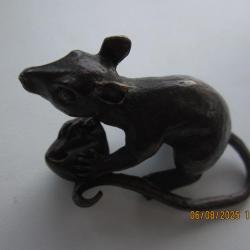 Vends souris en Bronze