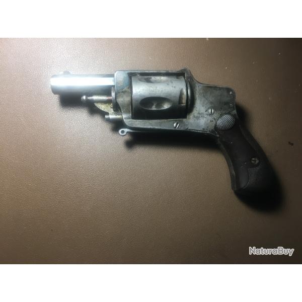 Revolver Bulldog 8mm a reviser