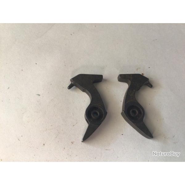 VENDU PAR LE-CUIRASSIER N1 PAIRE DE CHIENS FUSIL VERNEY CARRON PIONNIER CAL 12