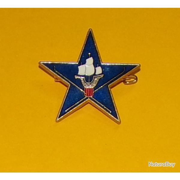 43 Rgiment d'Infanterie Alpine, Etoile S.E.S, retirage opaque , toile bleue  une nef au-dessus d