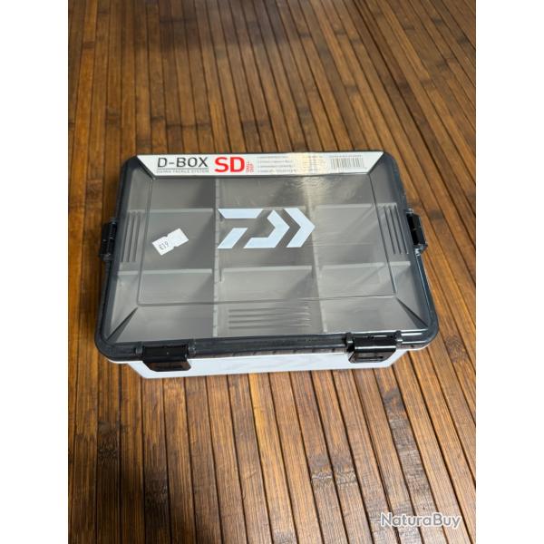 Boite modulable et étanche Daiwa D-Box Smoke Tacklebox