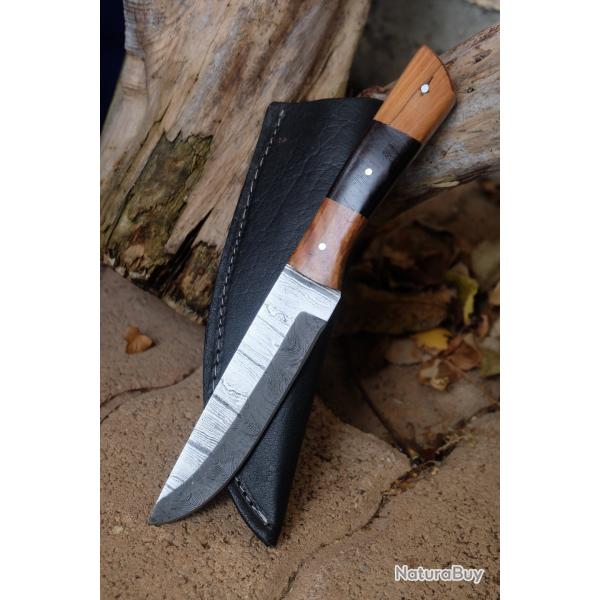 Skinner Bowie Couteau de Chasse Damas Lame 256 Couches Manche 2 Bois Fabric Artisanale Etui Cuir 03