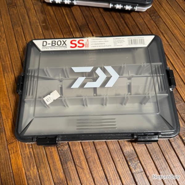 Boite modulable et étanche Daiwa D-Box Smoke Tacklebox SS