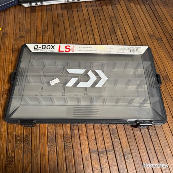 Boite modulable et étanche Daiwa D-Box Smoke Tacklebox LS