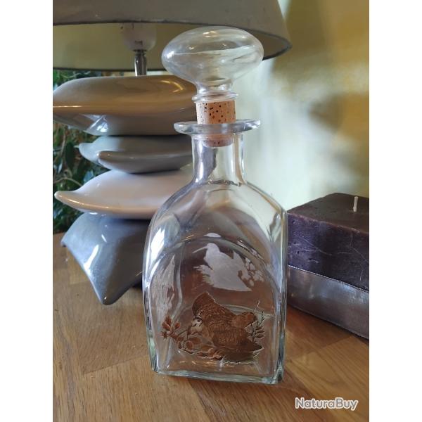 Carafe en verre avec motifs bcasse