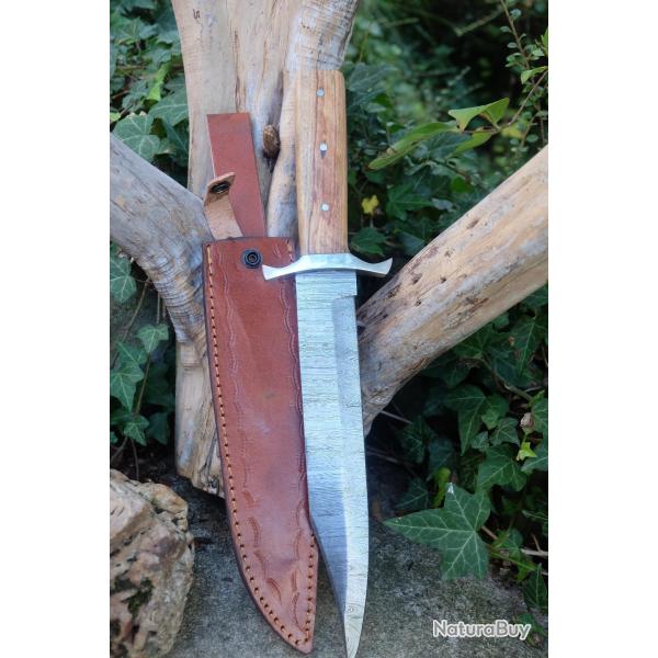 Couteau Bowie Crocodile Dundee Manche Olivier Lame Acier Damas 256 Couches Etui Cuir F Artisanale 01