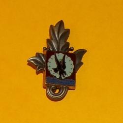 INSIGNE PARACHUTISTE :111&deg; Section Ravitaillement Intendance, 11&deg; D.P, 2 pontets , insigne de la 11