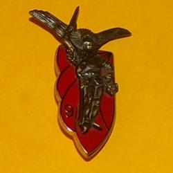INSIGNE PARACHUTISTE : 9° Régiment de Chasseurs Parachutistes, pastille oblongue ,Saint Michel au vo
