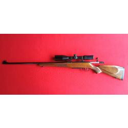 005752071  CARABINE  A  VERROU  KRICO  CALIBRE  300 WM  AVEC  UNE  LUNETTE  D'AFFUT  OU  D'APPROCHE