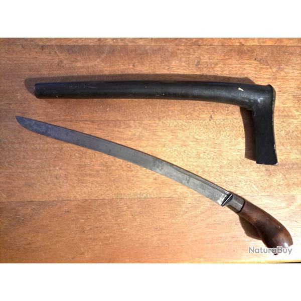 Arme blanche indonésienne ou malaise, Golok?, lame solide, étui ébène façon kriss