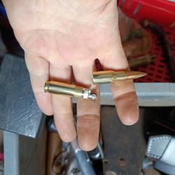 Lot de deux briquets balle