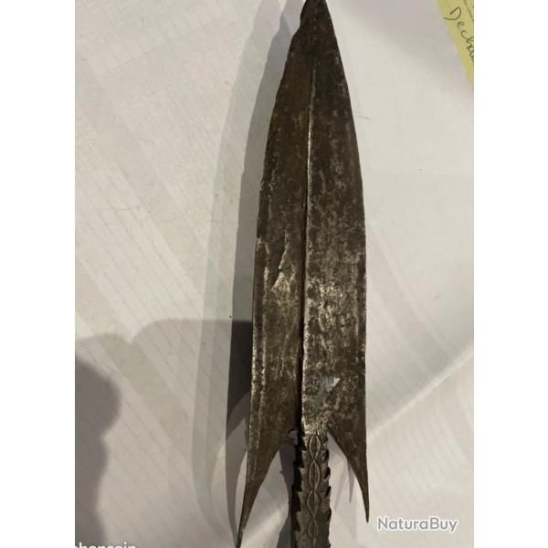 Pointe de lance en mtal, du Congo dat du XIX sicles