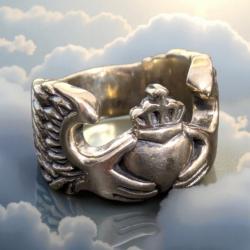 Bague chevaliere Sacre-Coeur en laiton T53: amour divin - Jesus Christ eglise catholique basilique