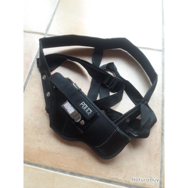 Holster port multiposition