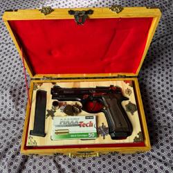 un pistolet d alarme