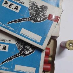 BOITE 10 CARTOUCHES MUNITIONS CHASSE P.E.B CALIBRE 20/70 PLOMB 3 fin 70'S Categorie C XXè