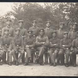 CPA -Photo - Un Groupe Soldats Allemands  -N°4125