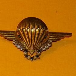INSIGNE PARACHUTISTE : Brevet de Chuteur Opérationnel , parachute 2 ailes dorées rameaux de laurier
