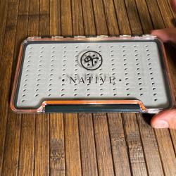 Boite étanche pêche Native à nymphes slim étanche 