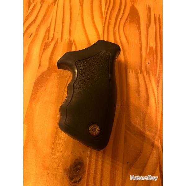 plaquette de crosse taurus 82