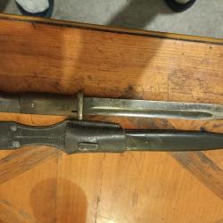 Baïonnette ww2 Mauser bouton poussoir fonctionnelle ET gousset d'origine..