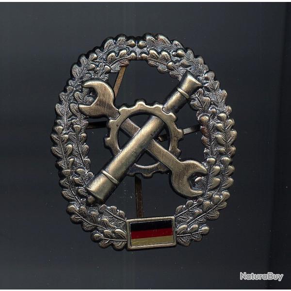 INSIGNE DE BERET ALLEMAND. IV