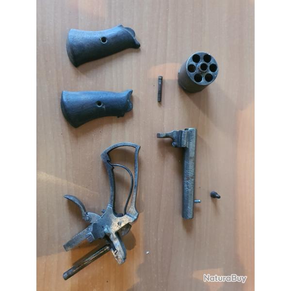 Pieces de revolver  broche 7 mm