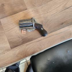 Poivrière 19 ème dite de curé