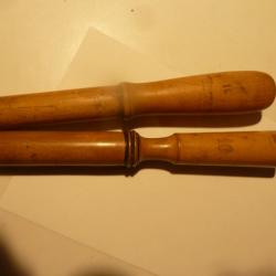 Deux bourroirs  calibre 16