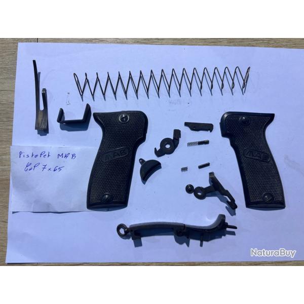 Lot pices dtaches Mcanique Armurerie Pour arme * pistolet MAB 7x65 *  encheres