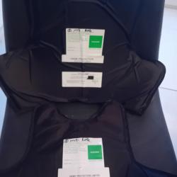 Enchère lot de 2 plaques balistiques contre les armes de poings et les lames HAWK 45X35 cm