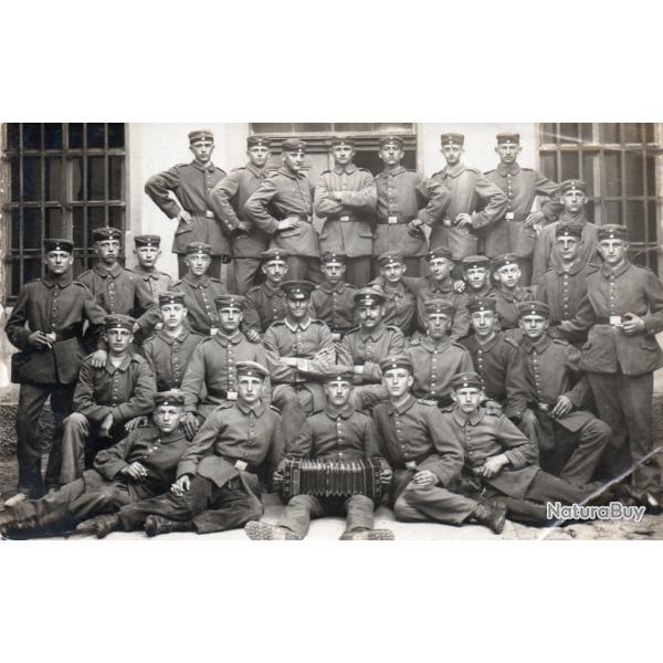 CPA -Photo - Un Groupe Soldats Allemands -N4130