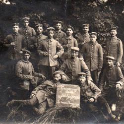 CPA -Photo - Un Groupe Soldats Allemands -N°4131