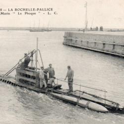 CPA - LA ROCHELLE-PALLICE - Sous - Marin " Le Phoque " N°4139