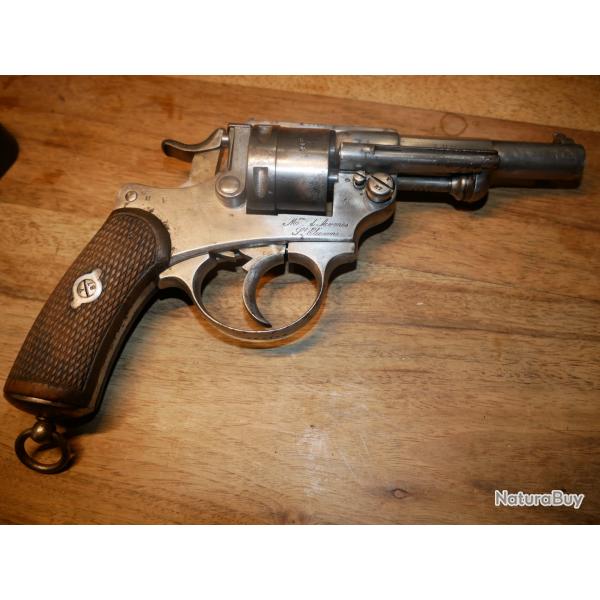 Revolver 1873 dat 1875 en 11mm73 canon en superbe tat avec de belles rayures