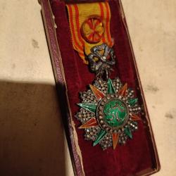 M&eacute;daille du m&eacute;rite tunisienne
