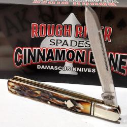 Couteau Rough Ryder Doctor Cinnamon Bone Lame Acier Damas Manche Os Cannelle Slip Joint RR2526