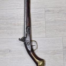 Pistolet silex debut 17eme pour restauration ou pieces signé J VALET