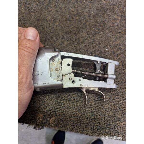 mcanique complte superpos HUGLU 104 A chien,percuteurs,ressort,etc.....