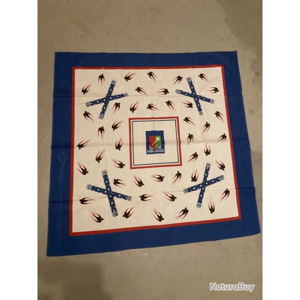 Foulard 1ere arme franaise " Rhin et Danube " commmoratif en soie.